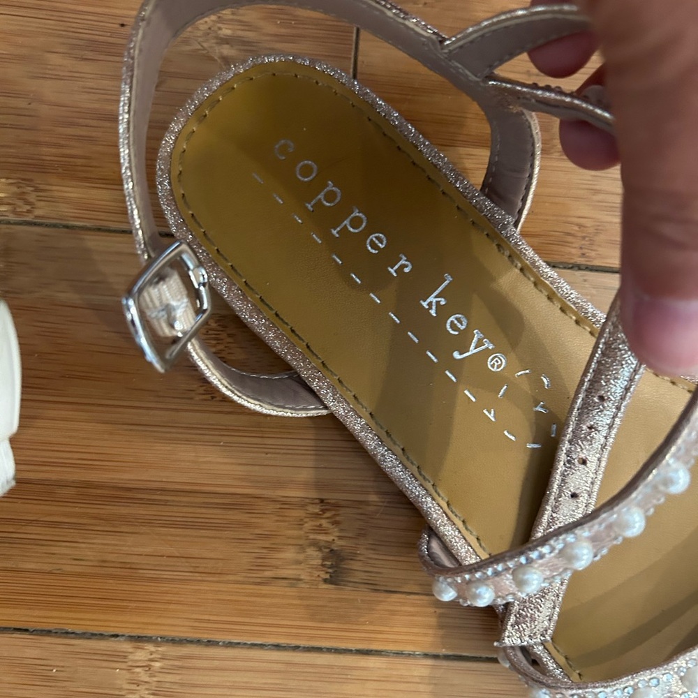 COPPER KEY SANDALS - Picture 6 of 6